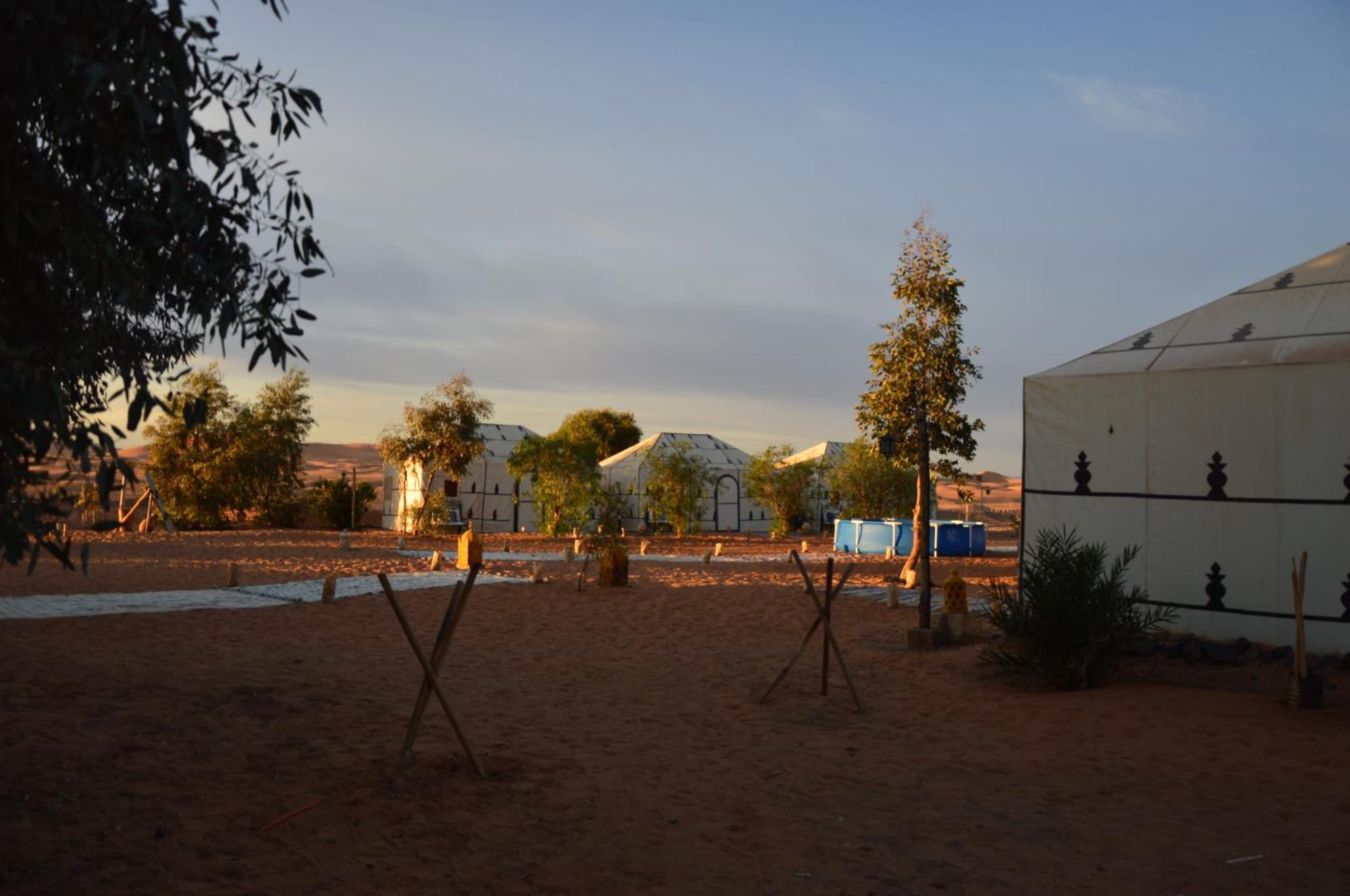 Luxury Sahara Dream Camp Hotel Мерцуга Екстериор снимка