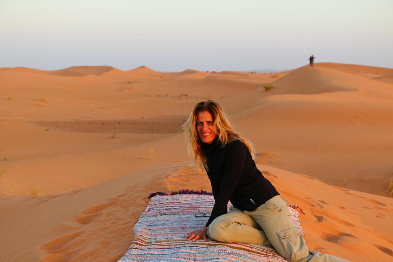 Luxury Sahara Dream Camp Hotel Мерцуга Екстериор снимка
