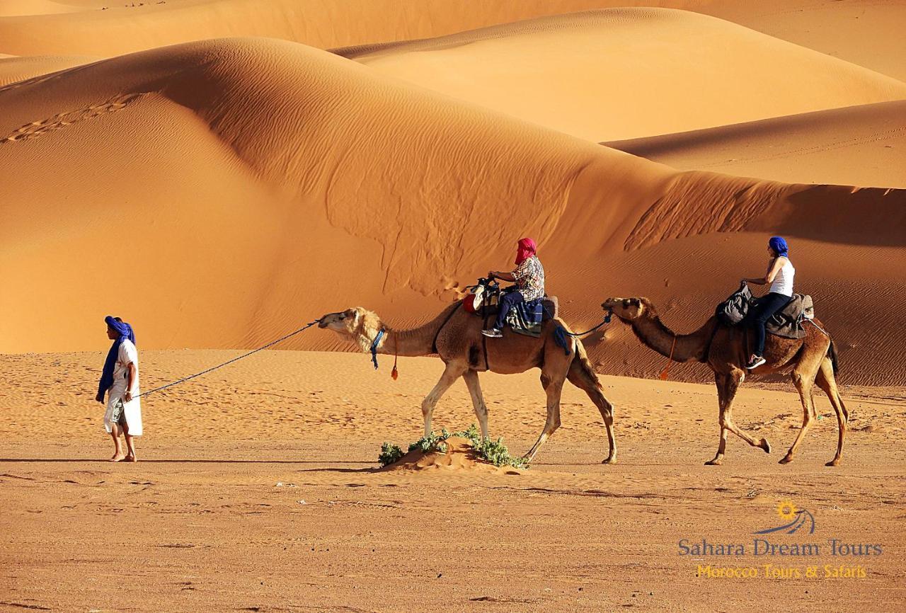Luxury Sahara Dream Camp Hotel Мерцуга Екстериор снимка